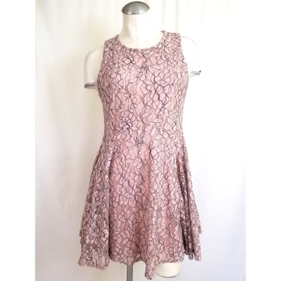 She + Sky Dresses & Skirts - 3/$15 She + Sky Size L Pink Lace Dress